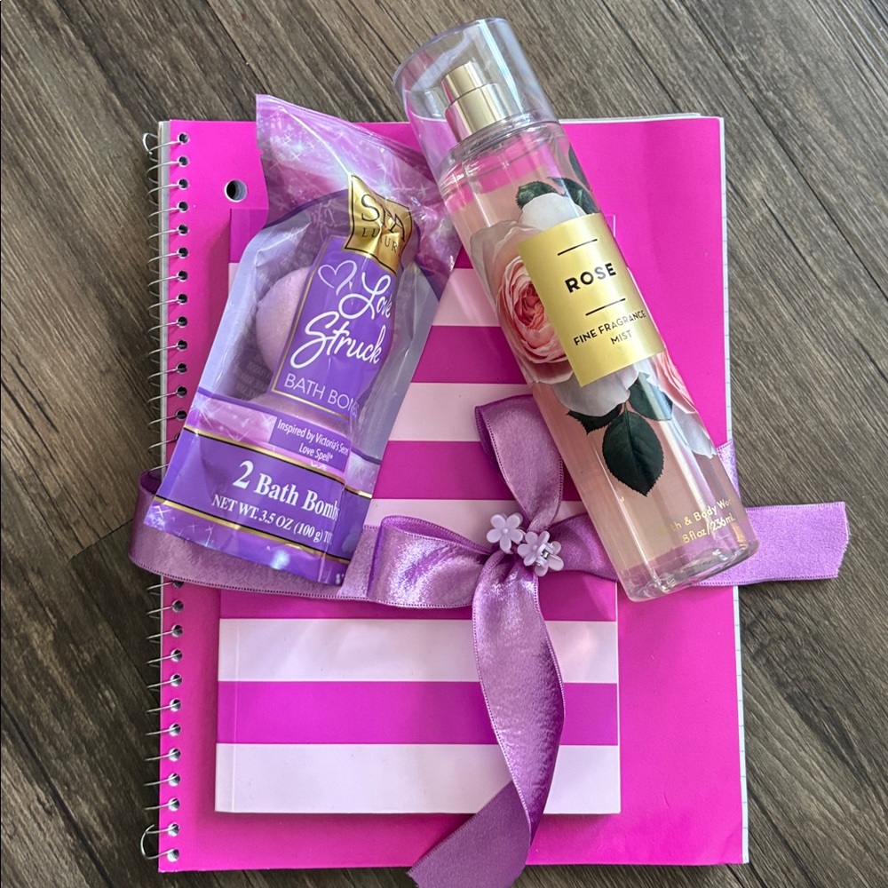 💖🌹💜📕NEW! Stationary Bath & Body Bundle📕🌹💜🌹💖